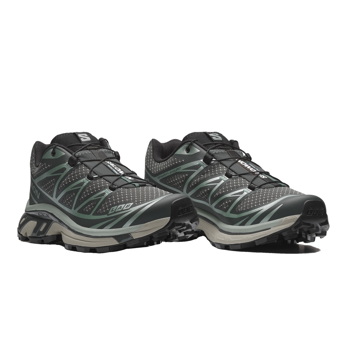 XT-6 STEEL STREETS — L45471800 — Vista en perspectiva #Color_URBAN CHIC/WROUGHT IRON/BLACK